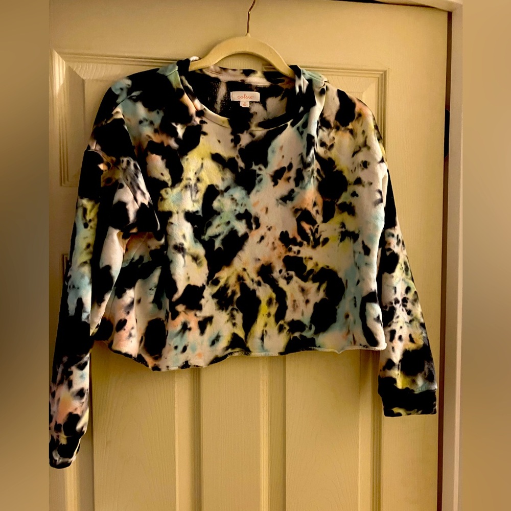 Cropped tie dye sweatshirt.